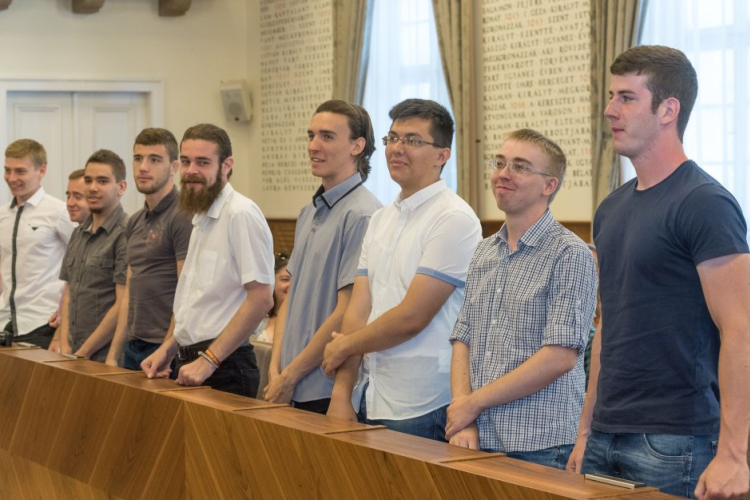 Huszonöt határon túli hallgató vesz részt a Kandó Kálmán Nyári Egyetemen