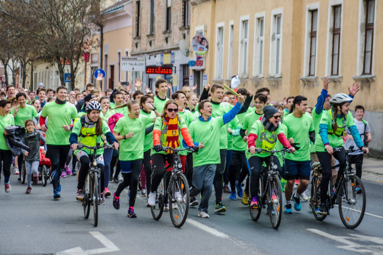 Párizsból, Teleki Blanka sírjától futnak Fehérvárra a telekisek
