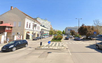 Parkoló-lezárások lesznek a Rákóczi út egy szakaszán pénteken estétől szombat estig