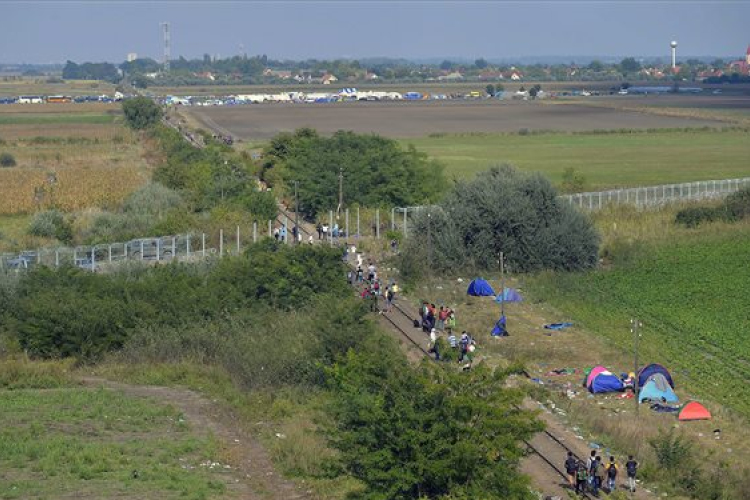 Riadót rendelt el négy megyei rendőrség a migránsok miatt