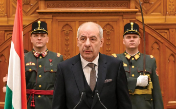 Orbán Viktor is aláírta a Sulyok Tamás köztársasági elnököt támogató petíciót