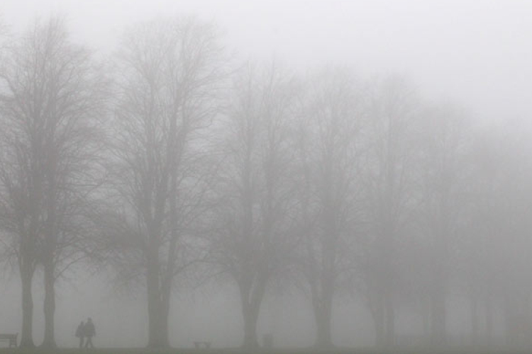 Többfelé sűrű ködre figyelmeztet a meteorológiai szolgálat