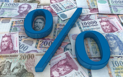 Már a hitelek felével gond van