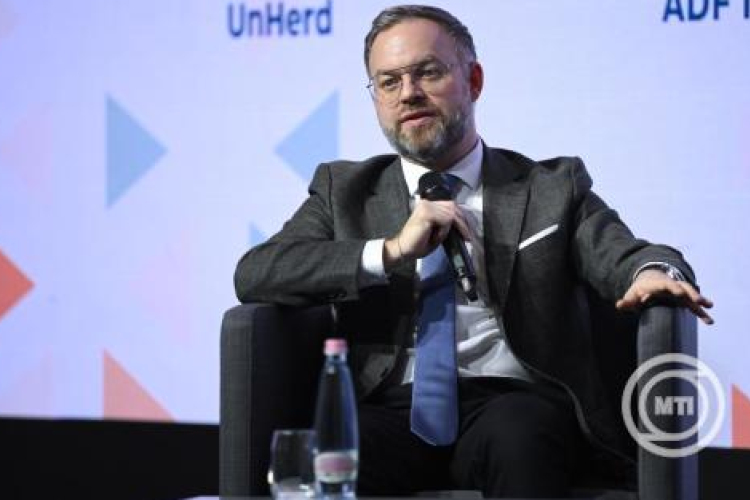 Orbán Balázs: az európai politikában jelentős különbség alakult ki a politikai elit és a hétköznapi emberek elképzelései között