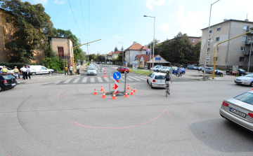 Körforgalom a kereszteződésben - változott a forgalmi rend a Királykútnál