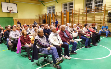 Hulladékkezelés, parkolás és közlekedés - lakossági fórum a Rákóczi iskolában