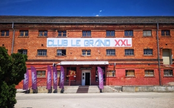 Tíz hónap után bezár a Club Le Grand XXL