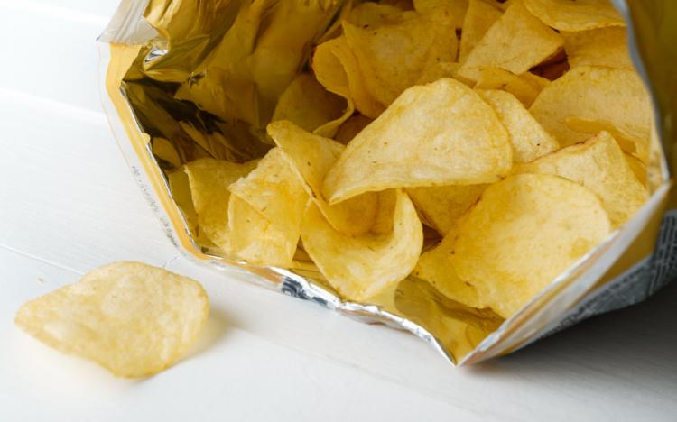 Szennyezett chipseket hív vissza a Kifli.hu: ha ilyet vettél, meg ne edd