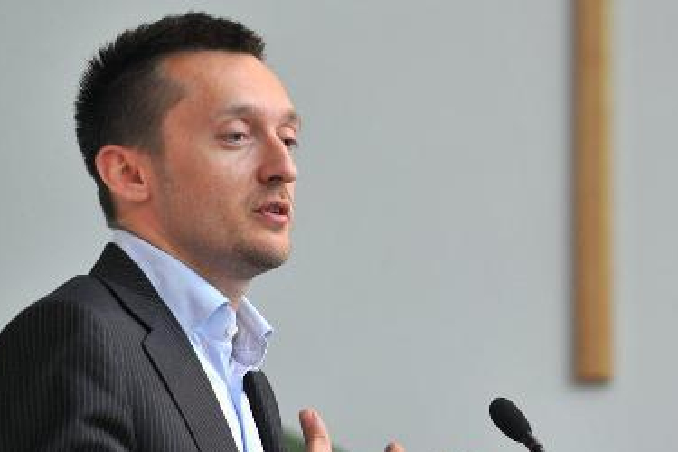 Rogán: két éven belül megszűnhet az EVA - jöhet a pénzügyi rezsicsökkentés