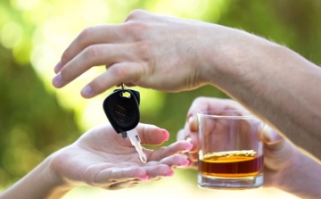 Átfogó rendőrségi ellenőrzés lesz a hétvégén az ittas járművezetők kiszűrésére