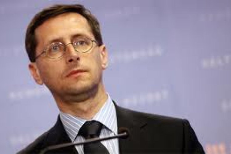 Varga: a magyar gazdaság túljutott a nehéz időszakon