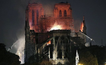 Székesfehérvár is csatlakozik a Notre-Dame újjáépítéséhez