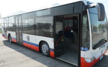 Hétfőtől a szombati menetrend szerint járnak a buszok Fehérváron