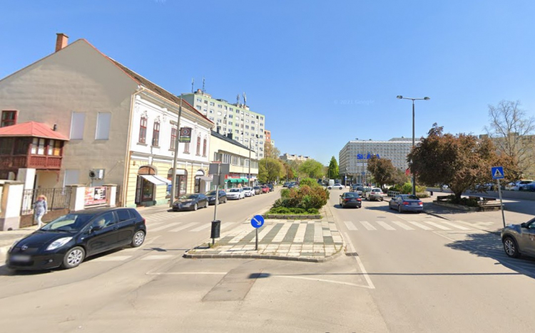 Parkoló-lezárások lesznek a Rákóczi út egy szakaszán pénteken estétől szombat estig