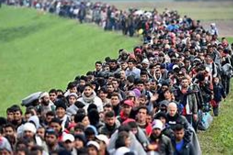 Megszavazták: az EU bevezetné a migránsok kötelező szétosztását a tagállamok között