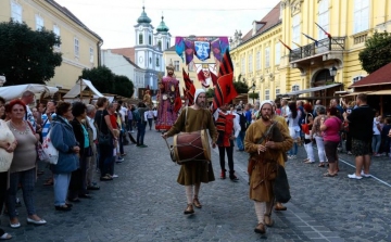 Több a vendég Fehérváron! Fejlődik a belföldi turizmus