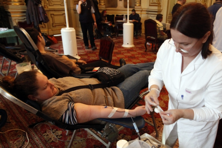 Vérvizsgálattal megjósolható a tüdőrák?