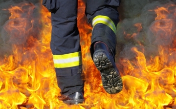Felgyújtotta magát egy tüntető Kijevben az elnöki hivatal előtt