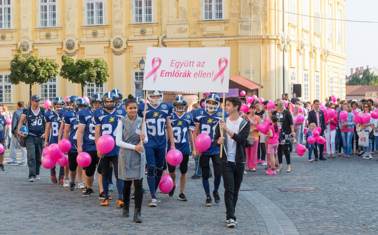 Közös séta a mellrák ellen október 7-én Székesfehérváron