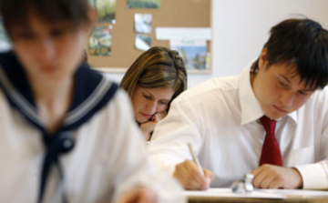 Mely érettségi tárgyakból lehet jövőre emelt szinten vizsgázni?