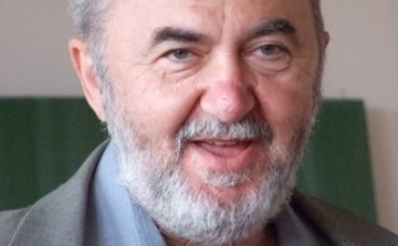 Nógrádi Gábor írónak ítélték idén a Janikovszky Éva-díjat