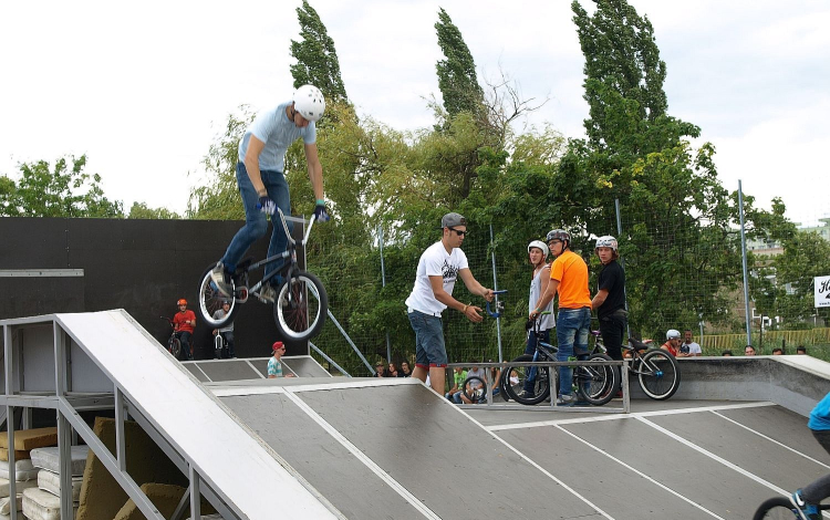 Este hét óráig tart nyitva a Bregyóban a BMX  és gördeszka park