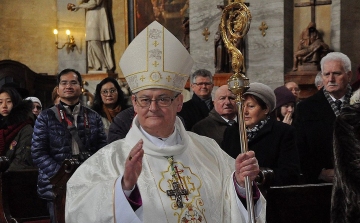 Szent Gellért ereklyét adományoz a Szent Mauríciusz monostornak Fehérvár püspöke