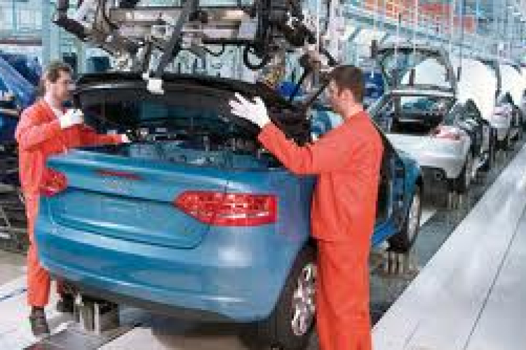 Fellendülésre utaló jeleket adott az európai autóipar